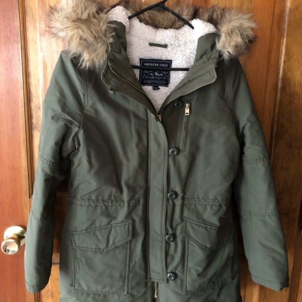 Olive green parka with Sherpa lining & faux fur